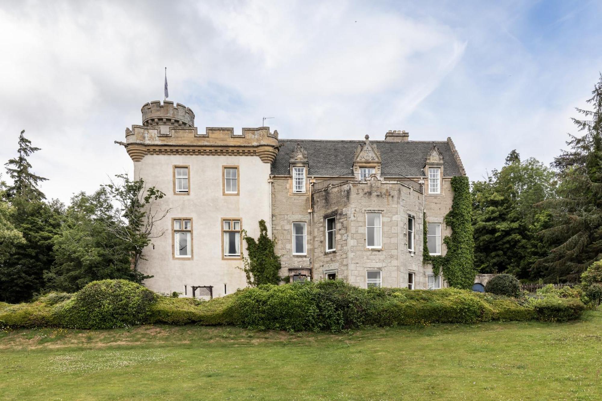 Tulloch Castle Hotel 'A Bespoke Hotel' Dingwall Exterior foto
