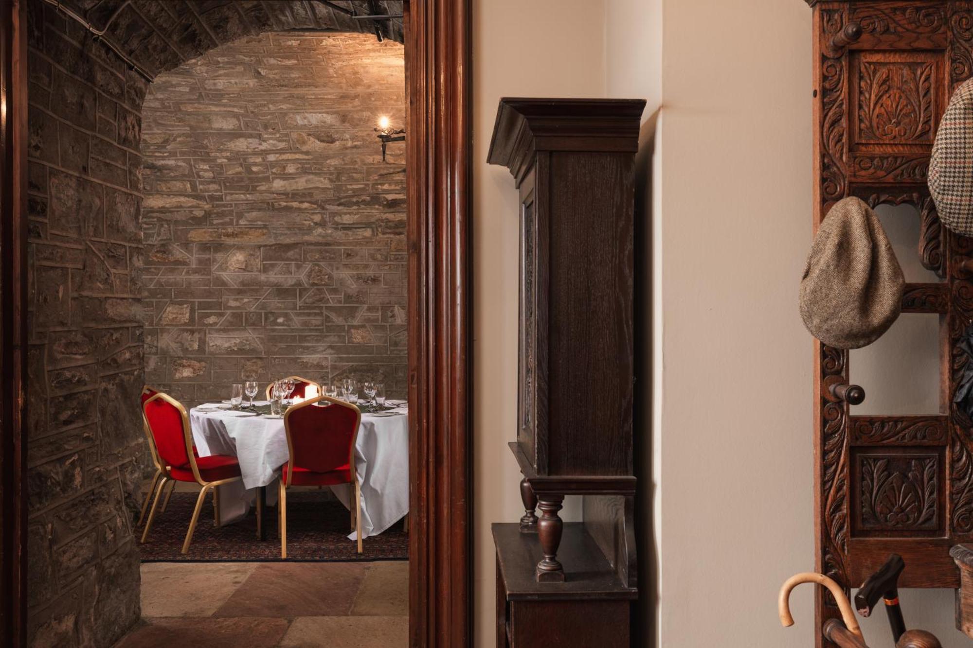 Tulloch Castle Hotel 'A Bespoke Hotel' Dingwall Exterior foto