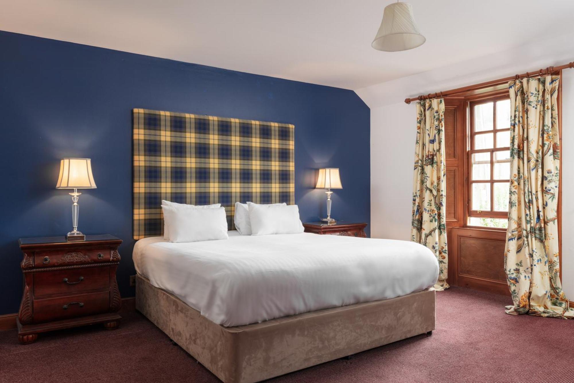 Tulloch Castle Hotel 'A Bespoke Hotel' Dingwall Exterior foto